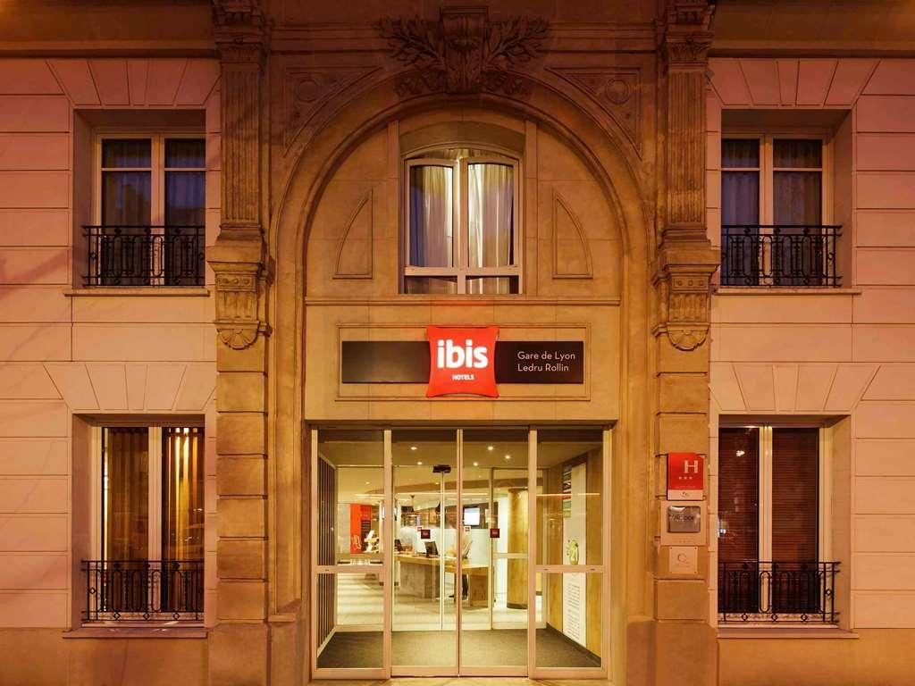 Отель Ibis Paris Gare De Lyon Ledru Rollin Экстерьер фото