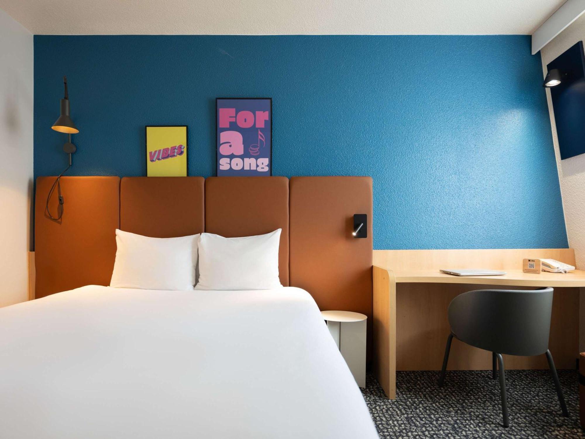 Отель Ibis Paris Gare De Lyon Ledru Rollin Экстерьер фото